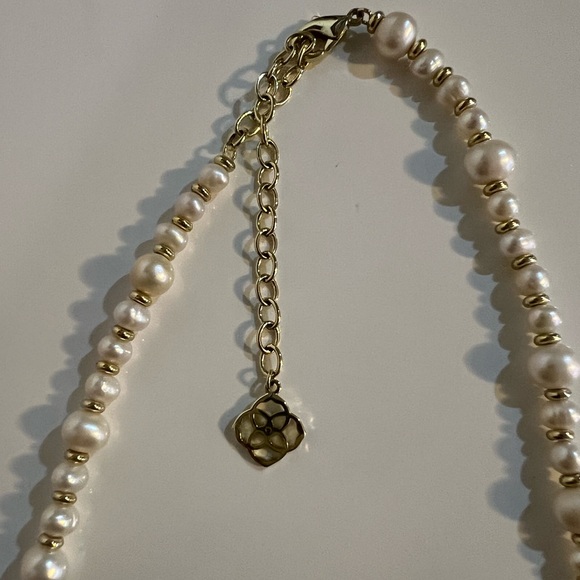 NWOT Kendra Scott Jovie Pearl Beaded Necklace - Picture 3 of 3